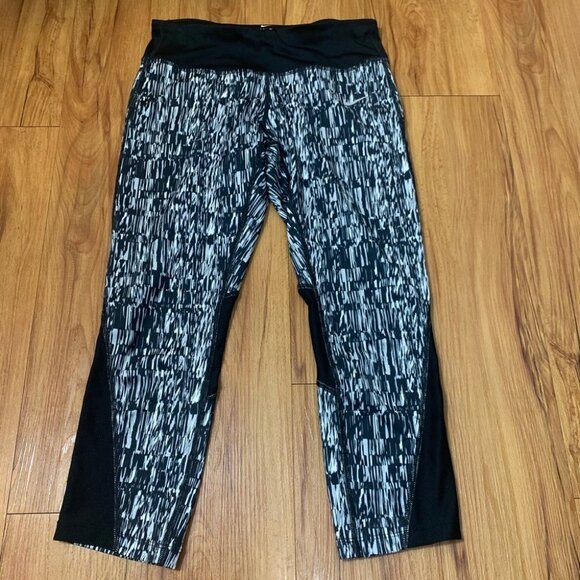 Nike Power Printed Dri-Fit Running Capris Pants - Picture 4 of 11